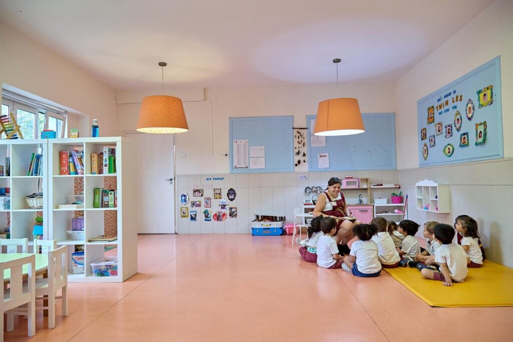 Astoria colegio internacional 4 idiomas